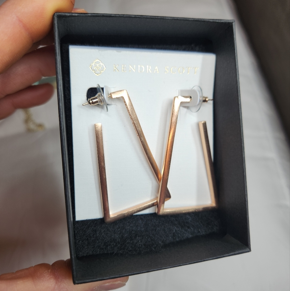 Kendra Scott Rose Rose Gold Earrings